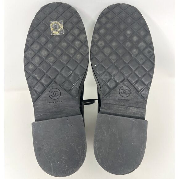 Chanel black leather cap‑toe platform ankle boots logo pearl eyelets EU 41.5 - Picture 9 of 11